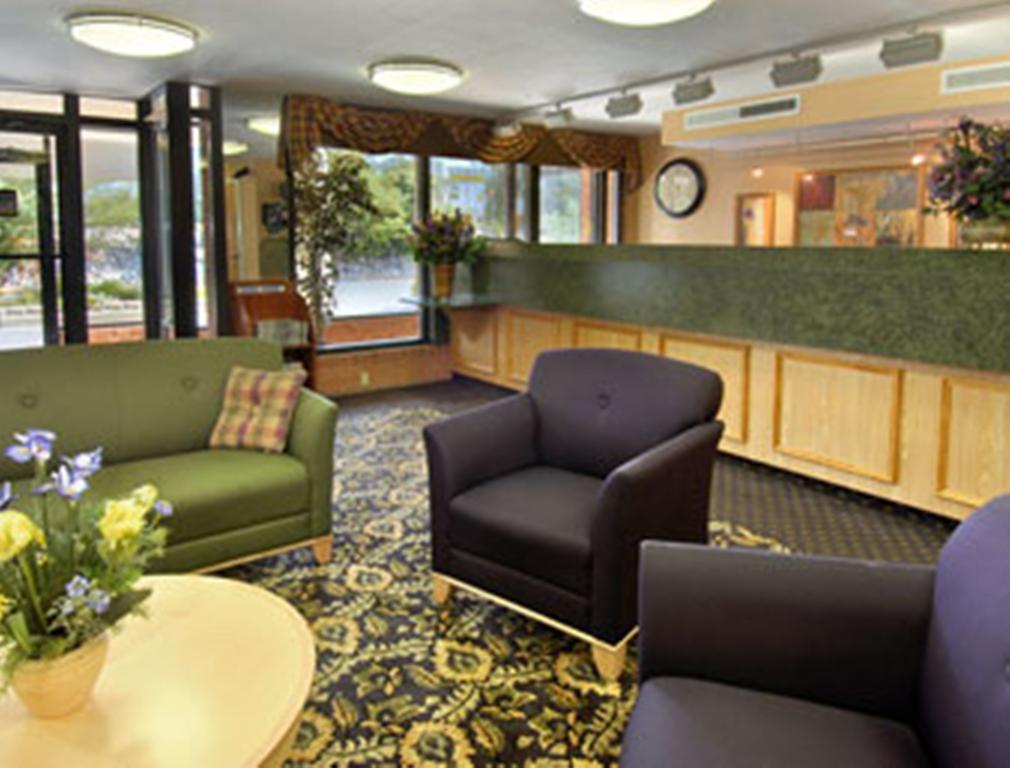 Perryville Hotel Интерьер фото